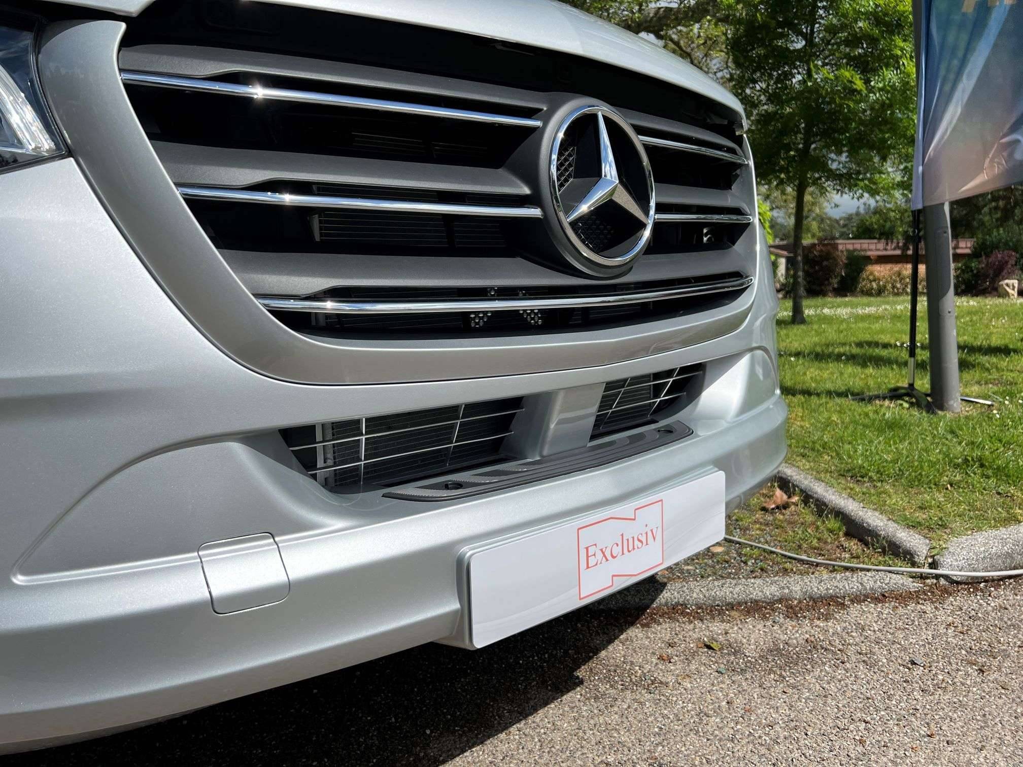 Premier camping-car profilé Notin sur le prteur Mercedes