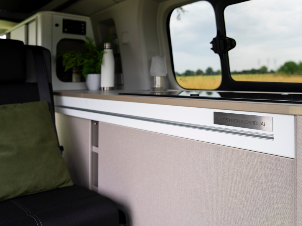 L'intérieur du Van aménagé Burstner Copa Sport 500