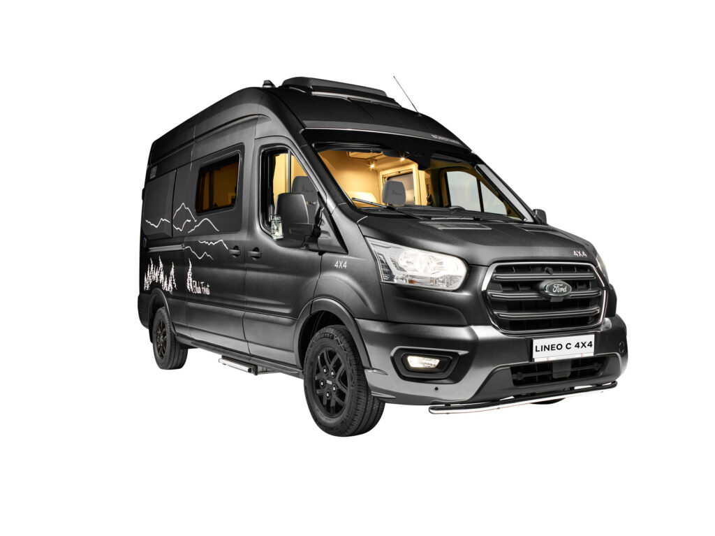 Fourgon Ford Transit aménagé par Burstner en version Lineo c 4x4 finition black-forest