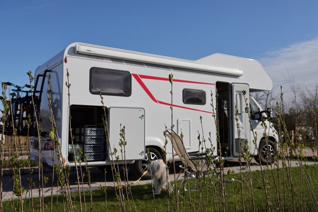 LMC Tourer Alkoven 1 Screen