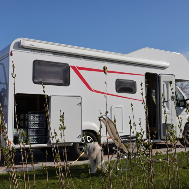 LMC Tourer Alkoven 1 Screen