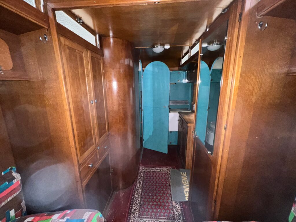 Collector Notin : visite d'un premier campoing-car