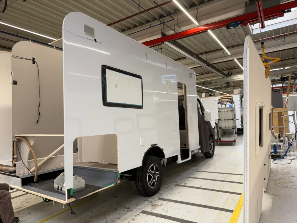 Parois d'un camping-car profilé LMC