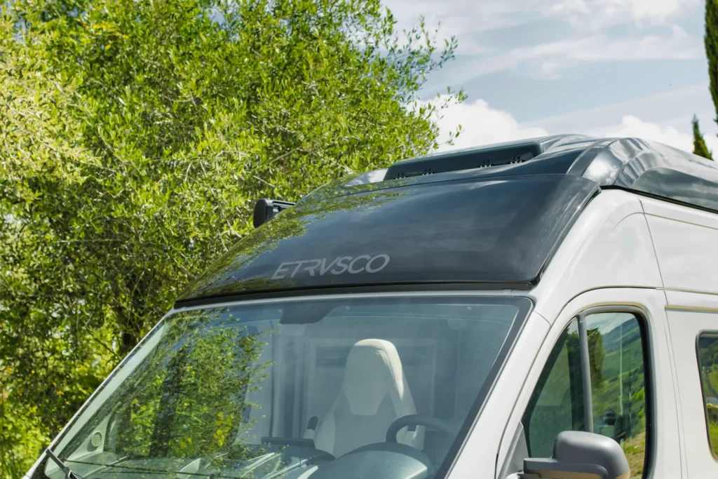 Fourgon Etrusco CV640 présenté à la convention