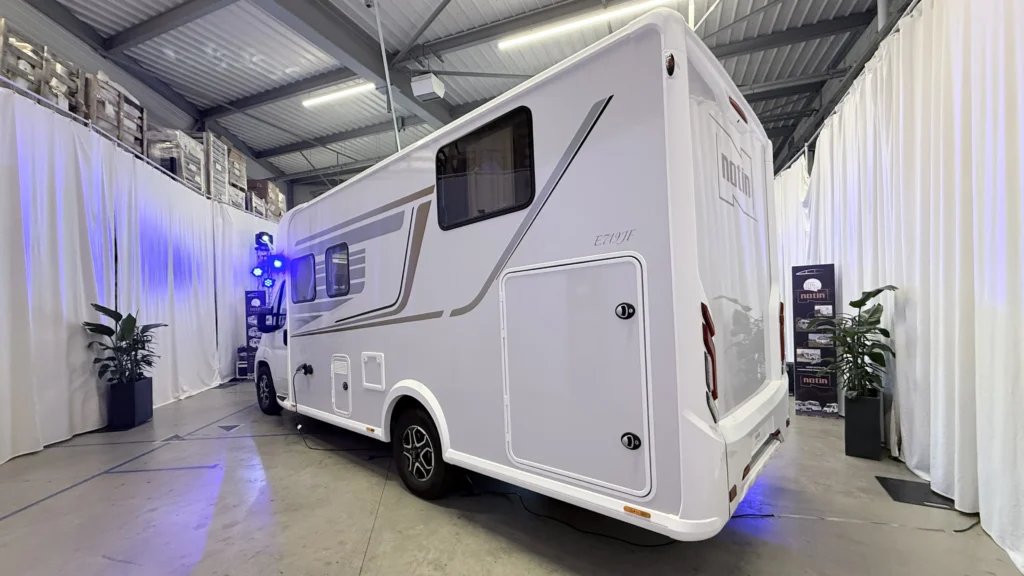 Comparatif Notin Envol Progress 2027 camping-car profilé