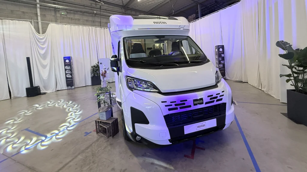 Comparatif Notin Envol Progress 2027 camping-car profilé