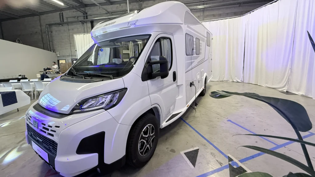 Comparatif Notin Envol Progress 2027 camping-car profilé
