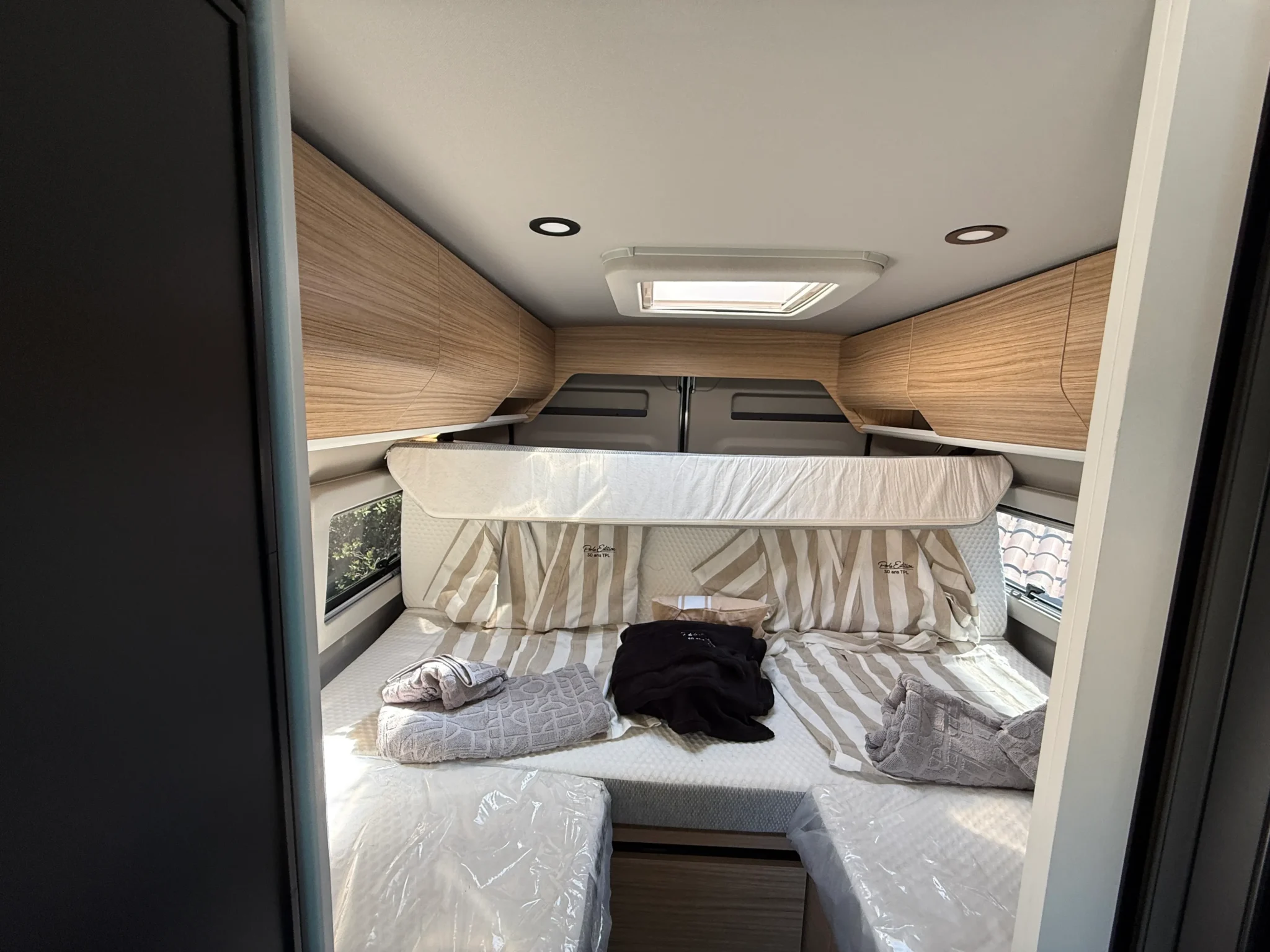 Camping-car intégral TPL Perle Edition Pilote, vue 2